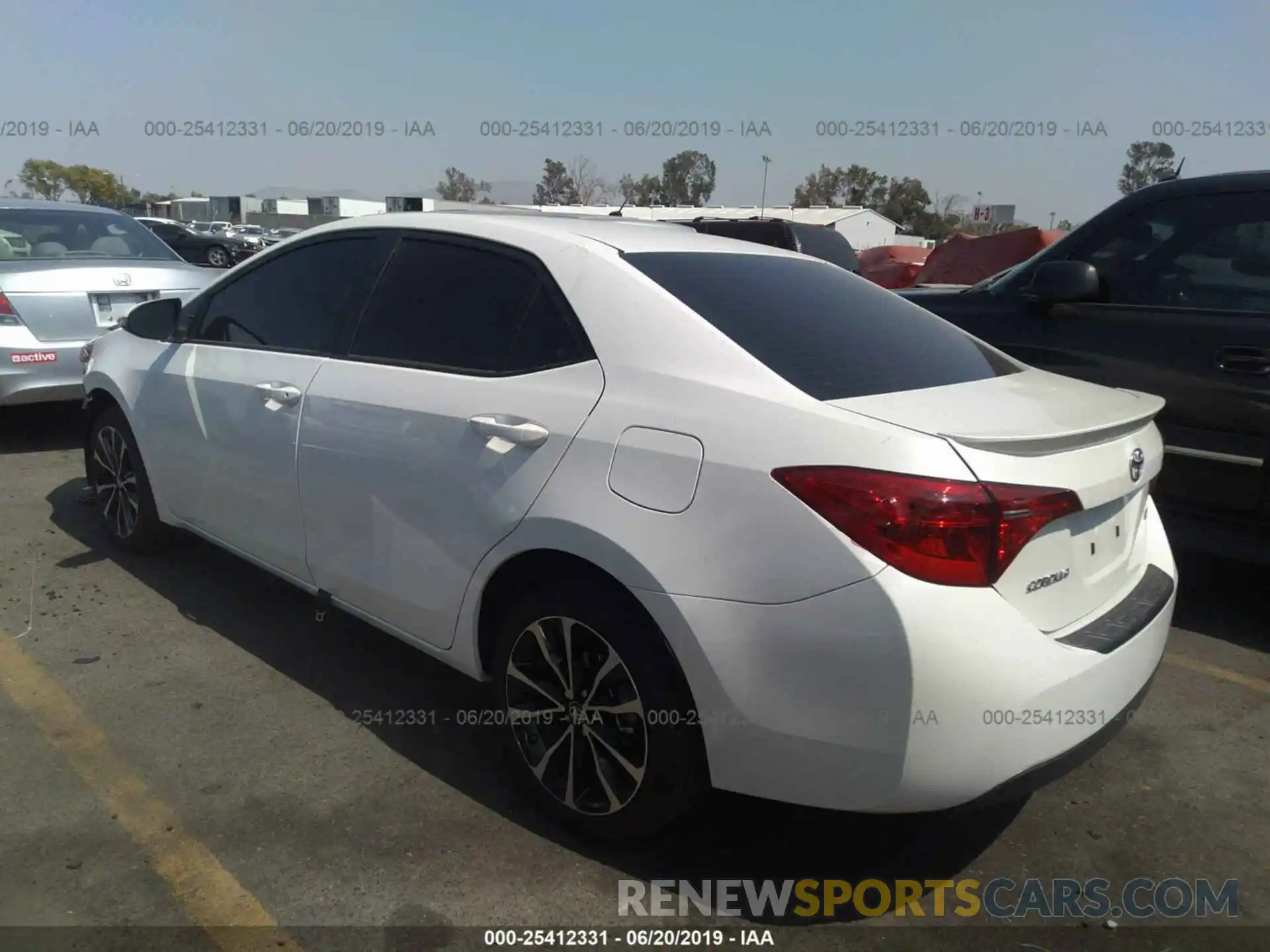 3 Photograph of a damaged car 5YFBURHE0KP937103 TOYOTA COROLLA 2019