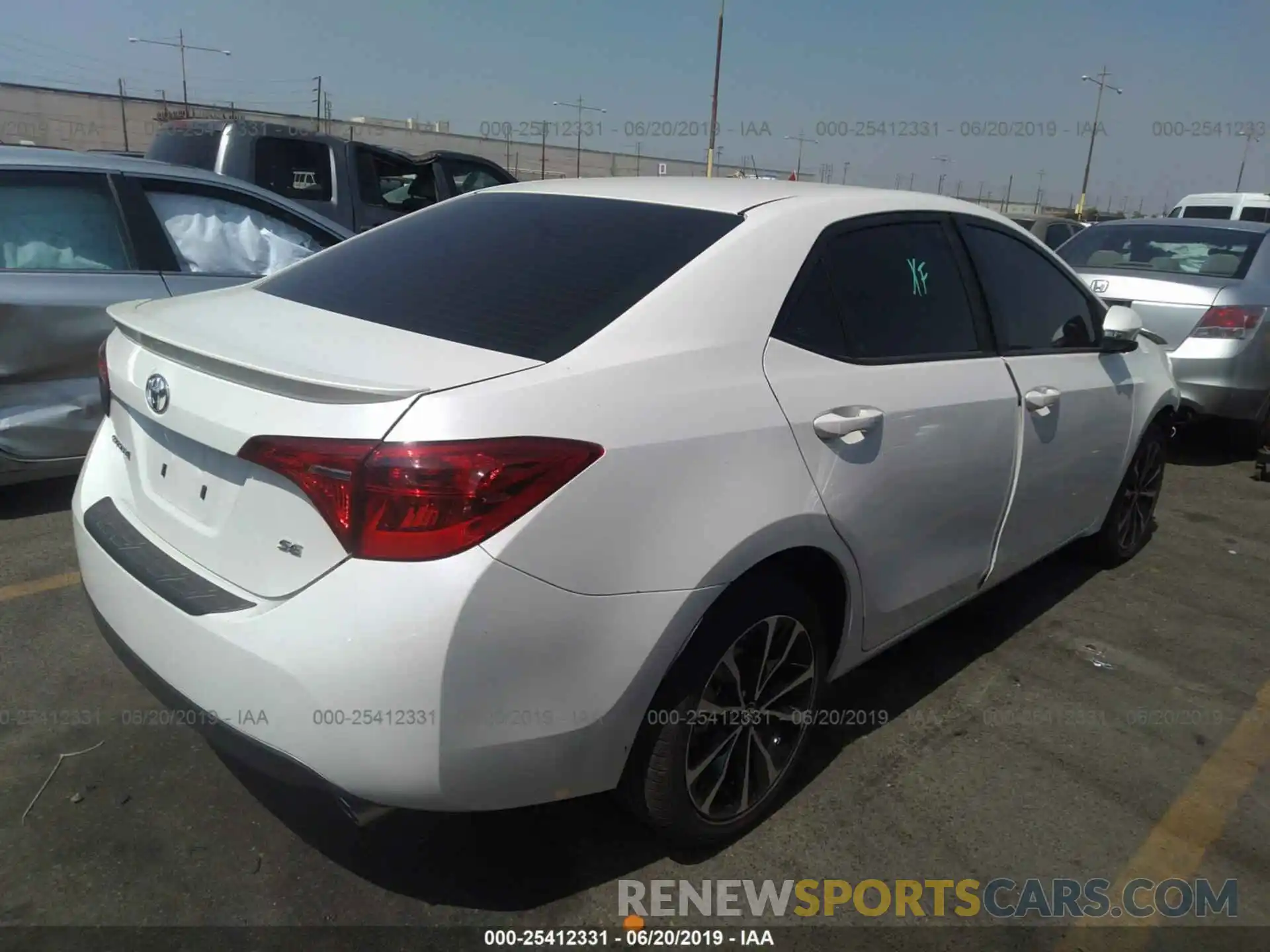 4 Photograph of a damaged car 5YFBURHE0KP937103 TOYOTA COROLLA 2019