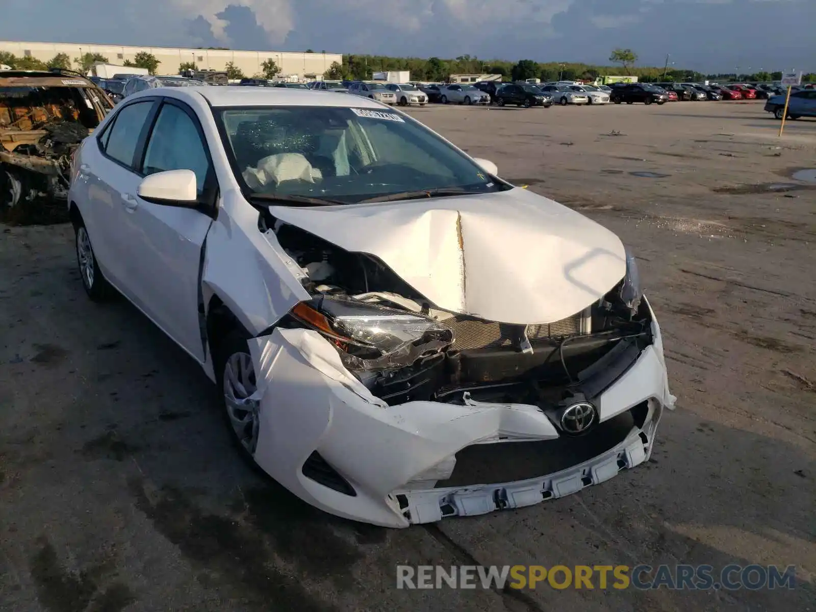 1 Photograph of a damaged car 5YFBURHE0KP937537 TOYOTA COROLLA 2019