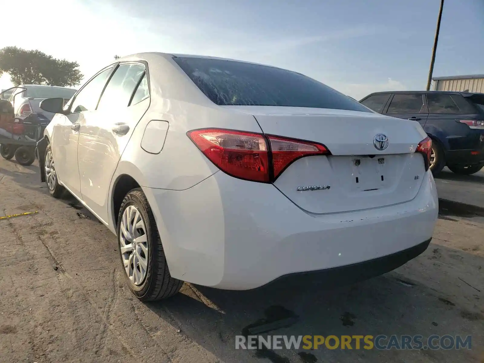 3 Photograph of a damaged car 5YFBURHE0KP937537 TOYOTA COROLLA 2019