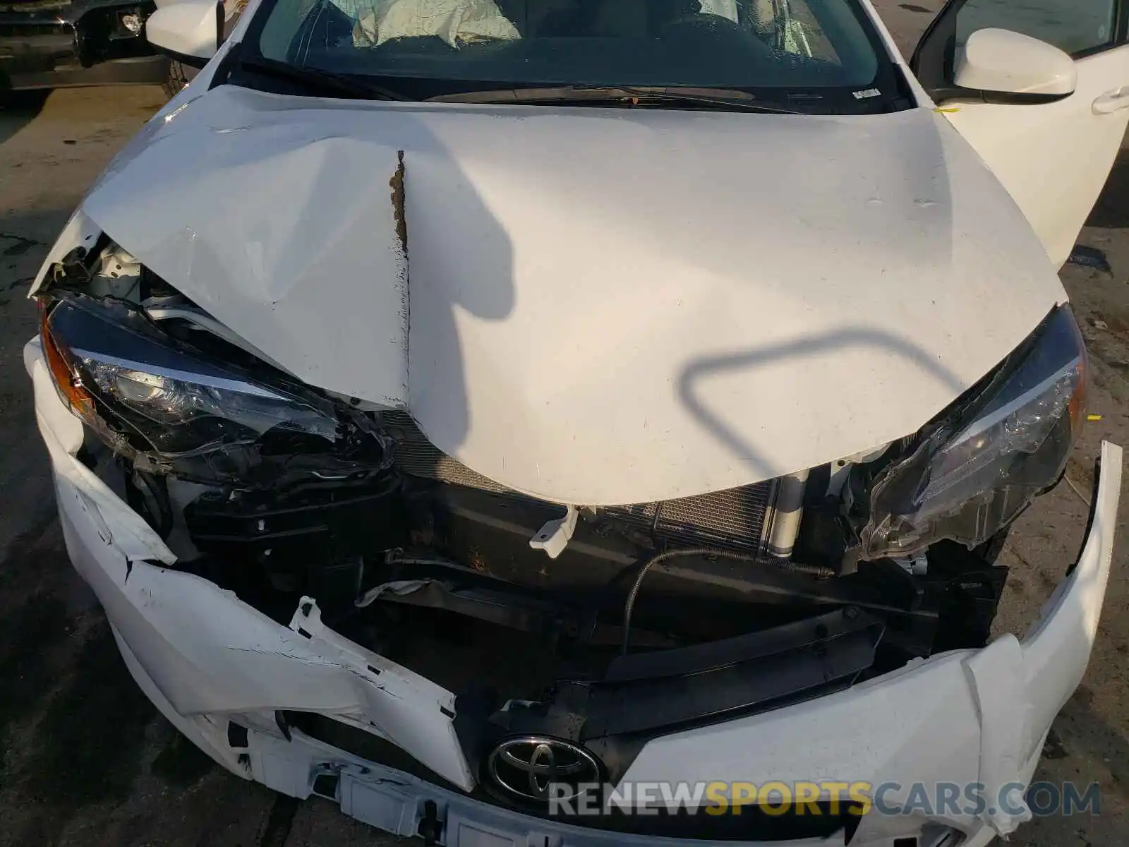 7 Photograph of a damaged car 5YFBURHE0KP937537 TOYOTA COROLLA 2019