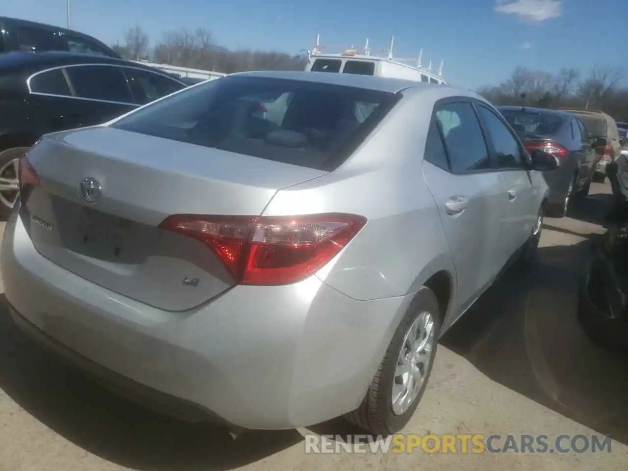 4 Photograph of a damaged car 5YFBURHE0KP937795 TOYOTA COROLLA 2019