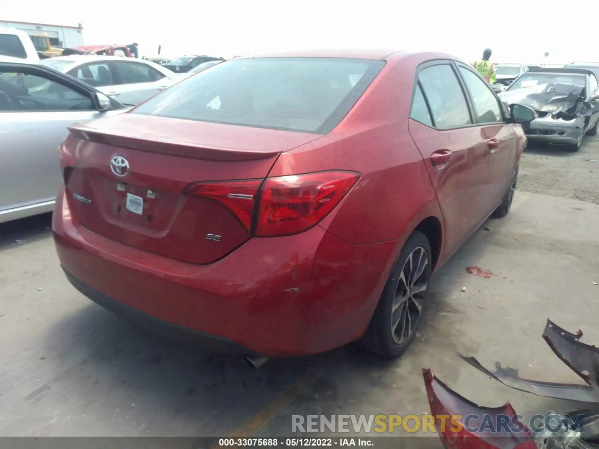 4 Photograph of a damaged car 5YFBURHE0KP937960 TOYOTA COROLLA 2019