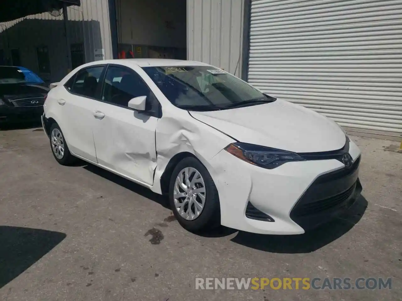 1 Photograph of a damaged car 5YFBURHE0KP938137 TOYOTA COROLLA 2019