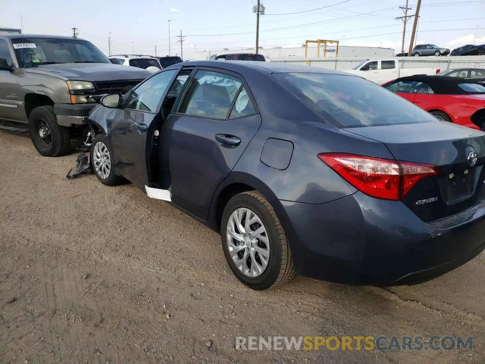 3 Photograph of a damaged car 5YFBURHE0KP938252 TOYOTA COROLLA 2019