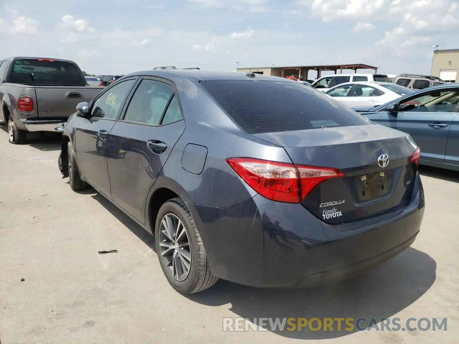 3 Photograph of a damaged car 5YFBURHE0KP938624 TOYOTA COROLLA 2019