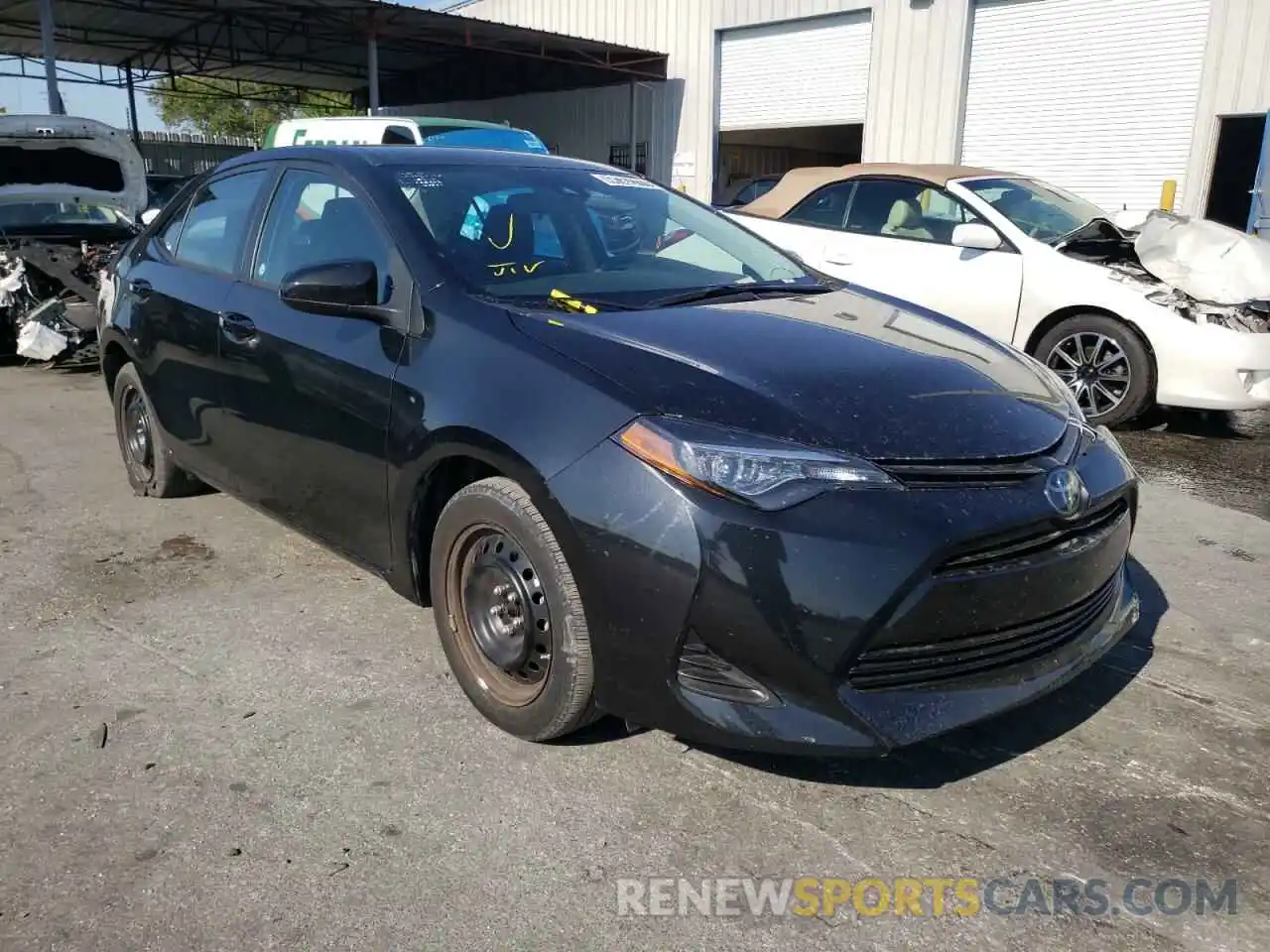 1 Photograph of a damaged car 5YFBURHE0KP939028 TOYOTA COROLLA 2019