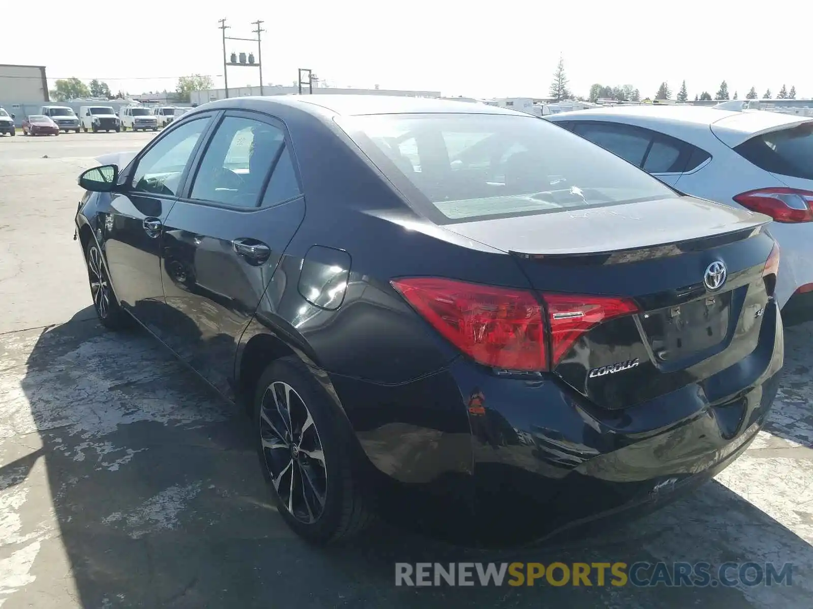 3 Photograph of a damaged car 5YFBURHE0KP939238 TOYOTA COROLLA 2019