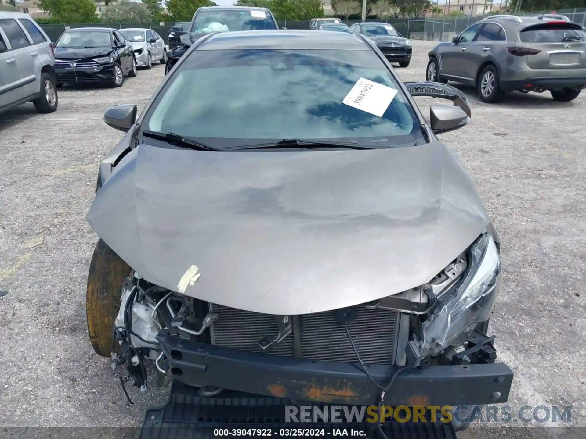 6 Photograph of a damaged car 5YFBURHE0KP939711 TOYOTA COROLLA 2019