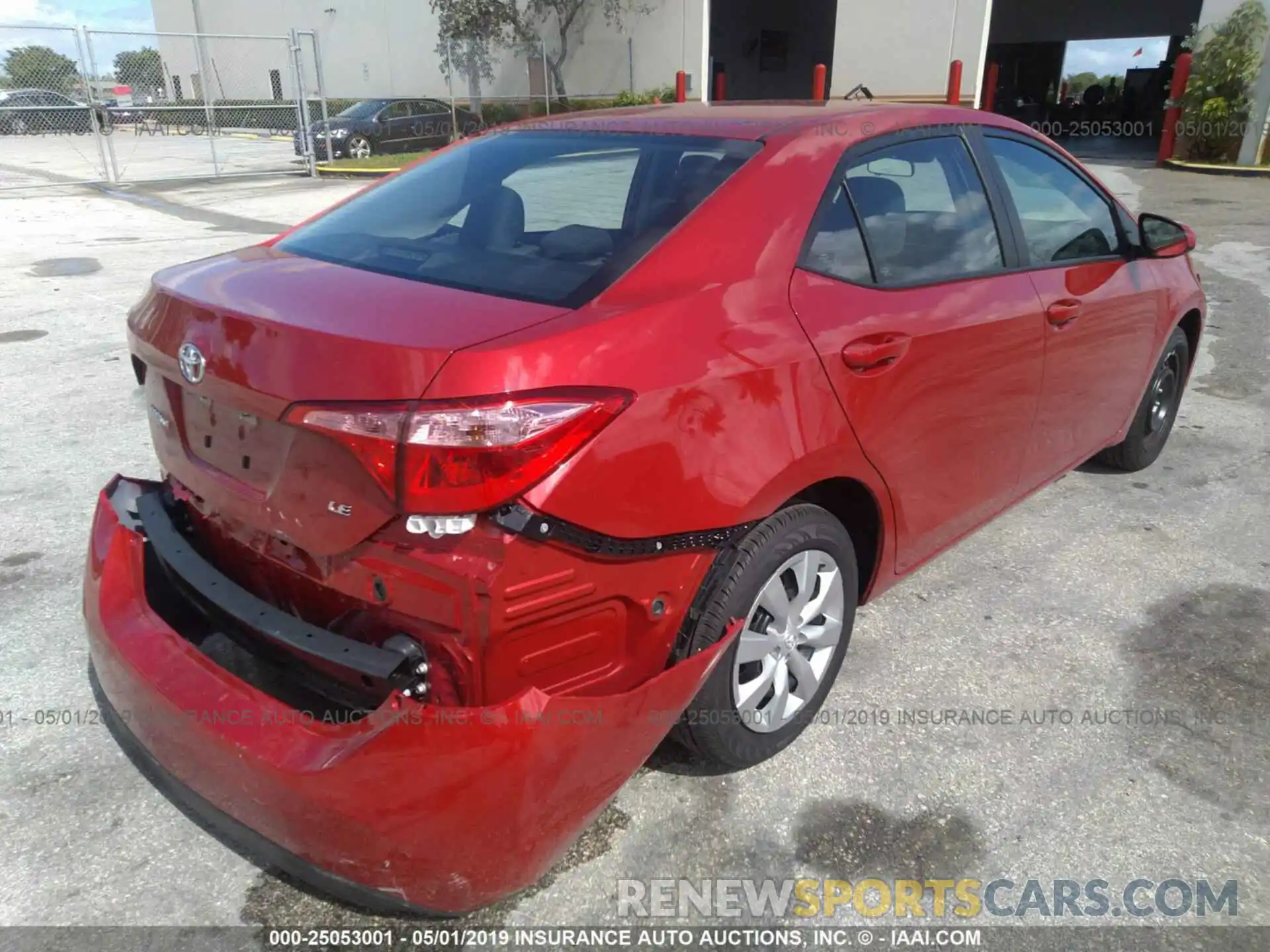 4 Photograph of a damaged car 5YFBURHE0KP940275 TOYOTA COROLLA 2019