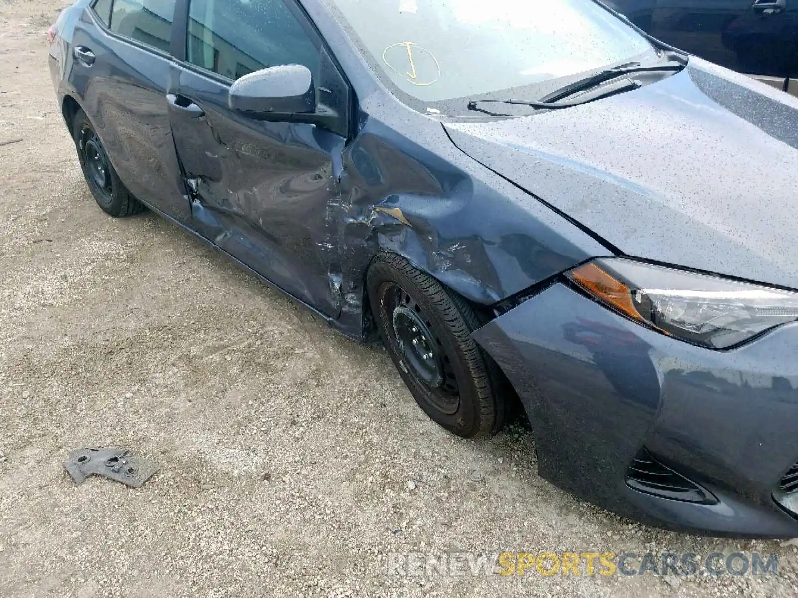 9 Photograph of a damaged car 5YFBURHE0KP940566 TOYOTA COROLLA 2019