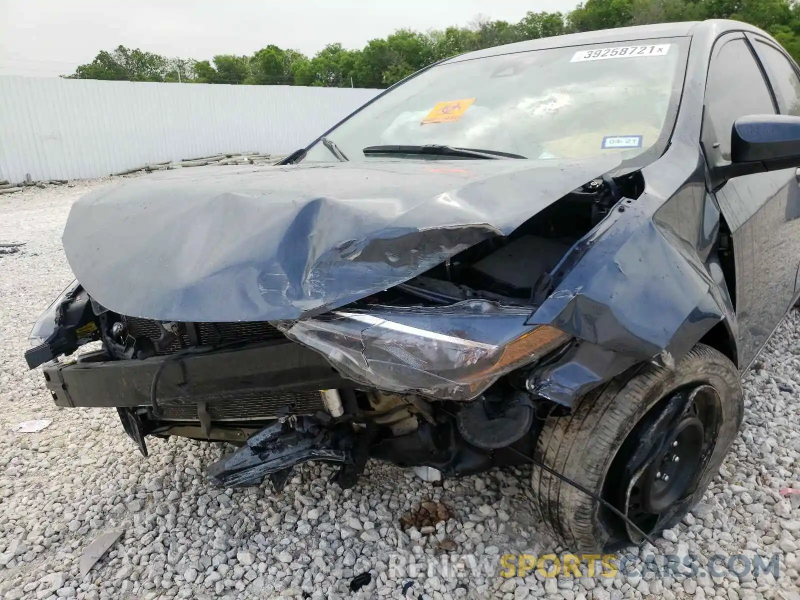 9 Photograph of a damaged car 5YFBURHE0KP940650 TOYOTA COROLLA 2019