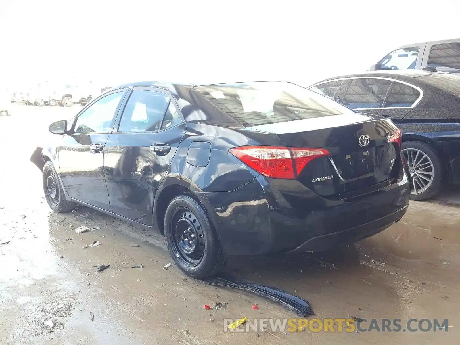 3 Photograph of a damaged car 5YFBURHE0KP941071 TOYOTA COROLLA 2019