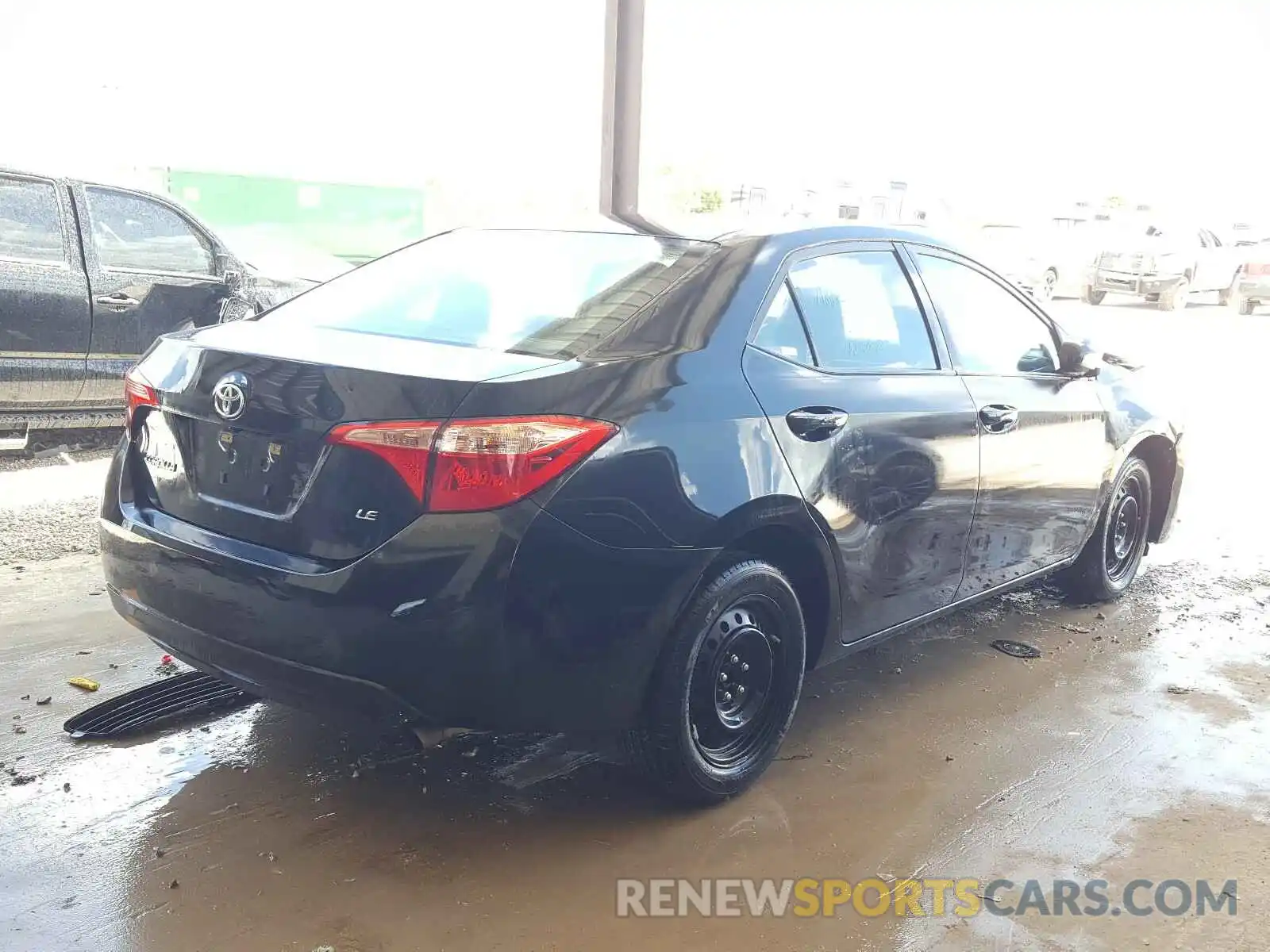 4 Photograph of a damaged car 5YFBURHE0KP941071 TOYOTA COROLLA 2019