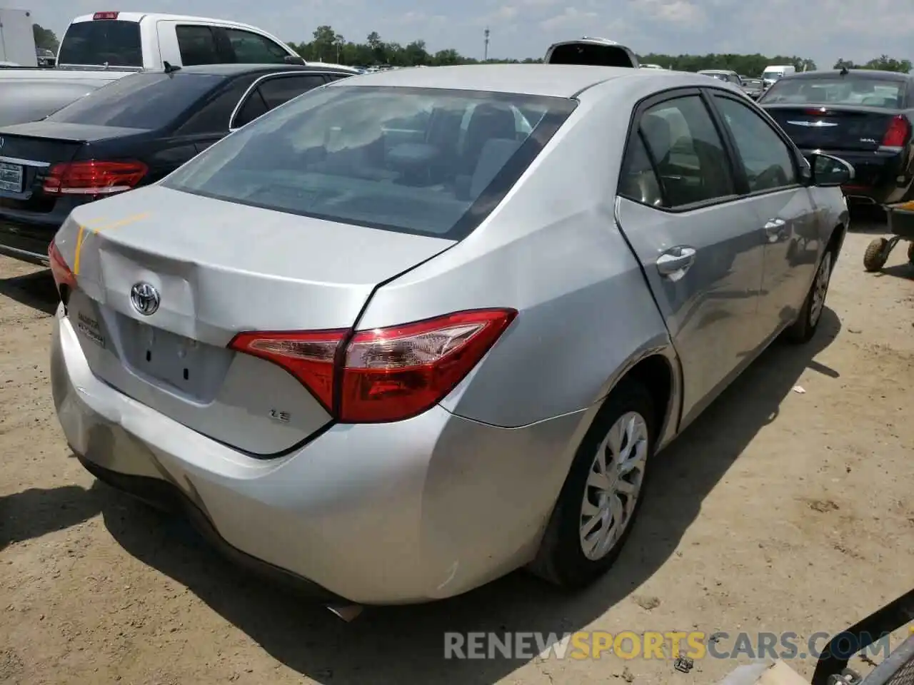 4 Photograph of a damaged car 5YFBURHE0KP941345 TOYOTA COROLLA 2019