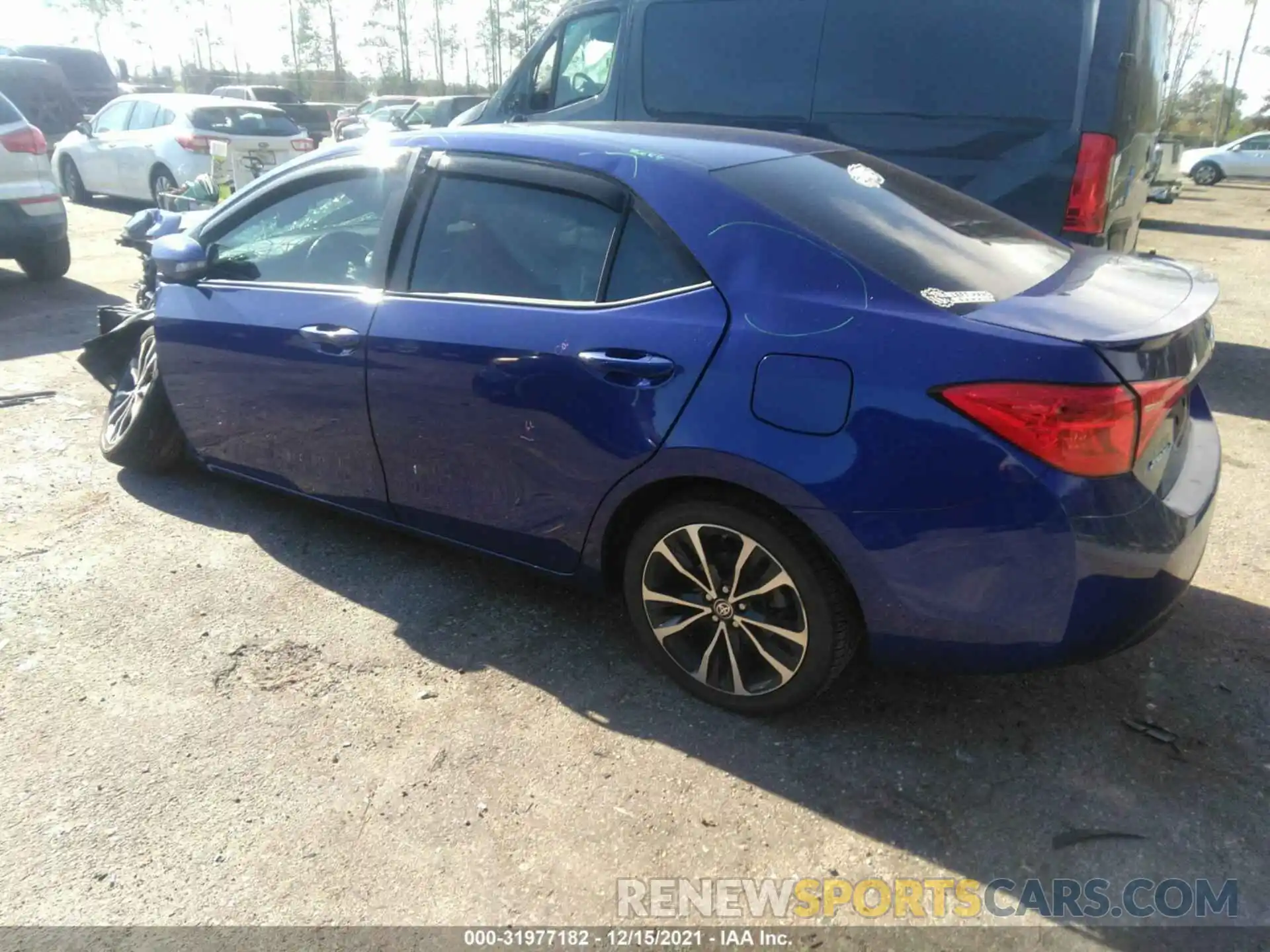 3 Photograph of a damaged car 5YFBURHE0KP941927 TOYOTA COROLLA 2019