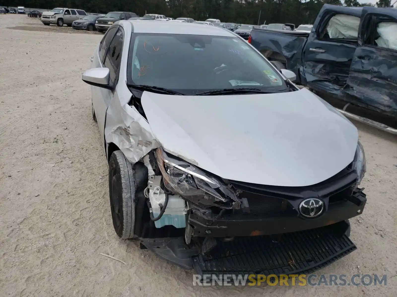 9 Photograph of a damaged car 5YFBURHE0KP942608 TOYOTA COROLLA 2019