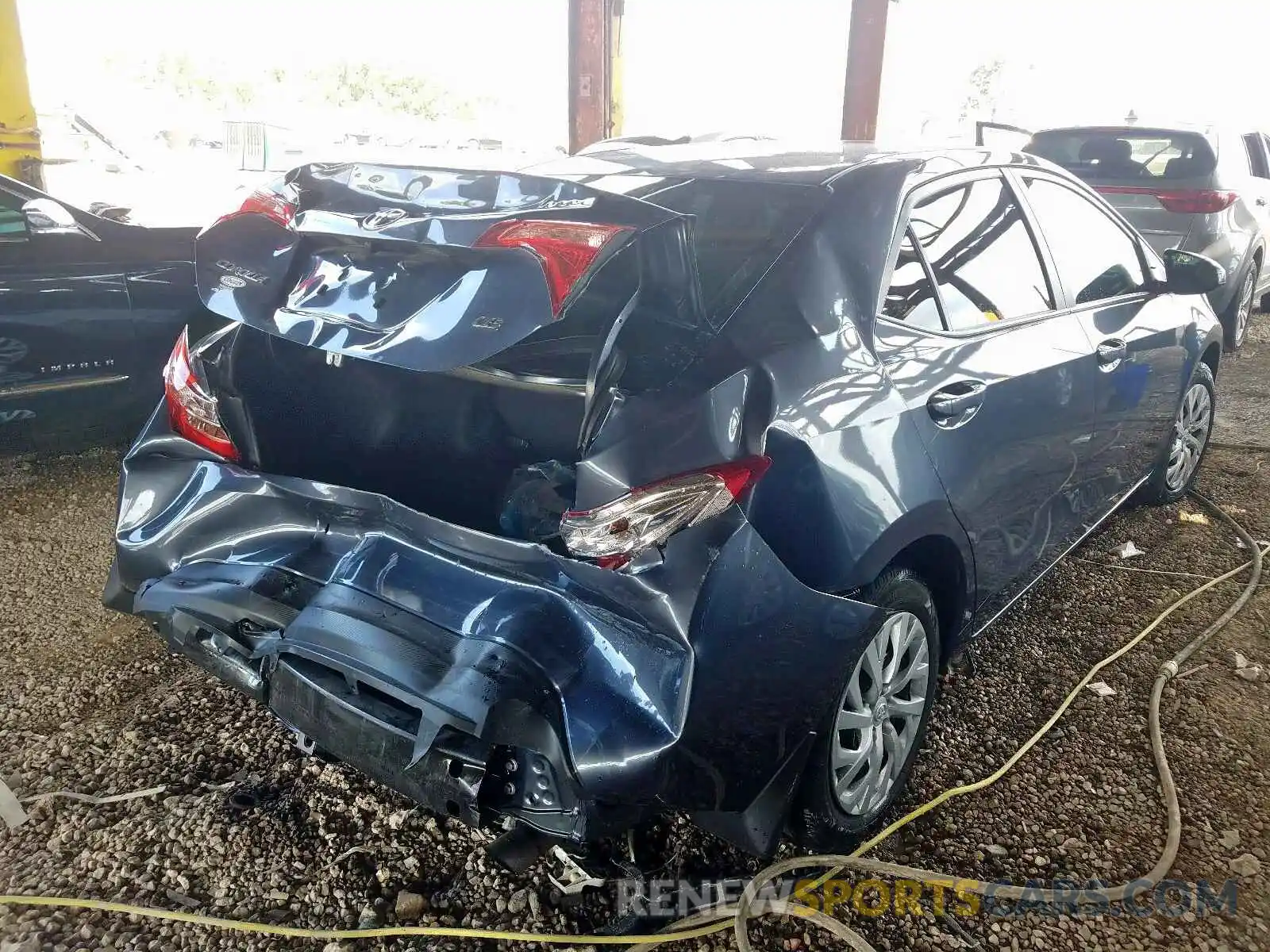 4 Photograph of a damaged car 5YFBURHE0KP943516 TOYOTA COROLLA 2019