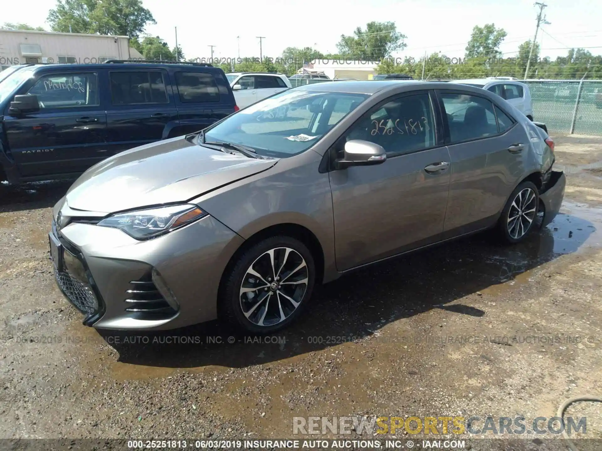 2 Photograph of a damaged car 5YFBURHE0KP944410 TOYOTA COROLLA 2019