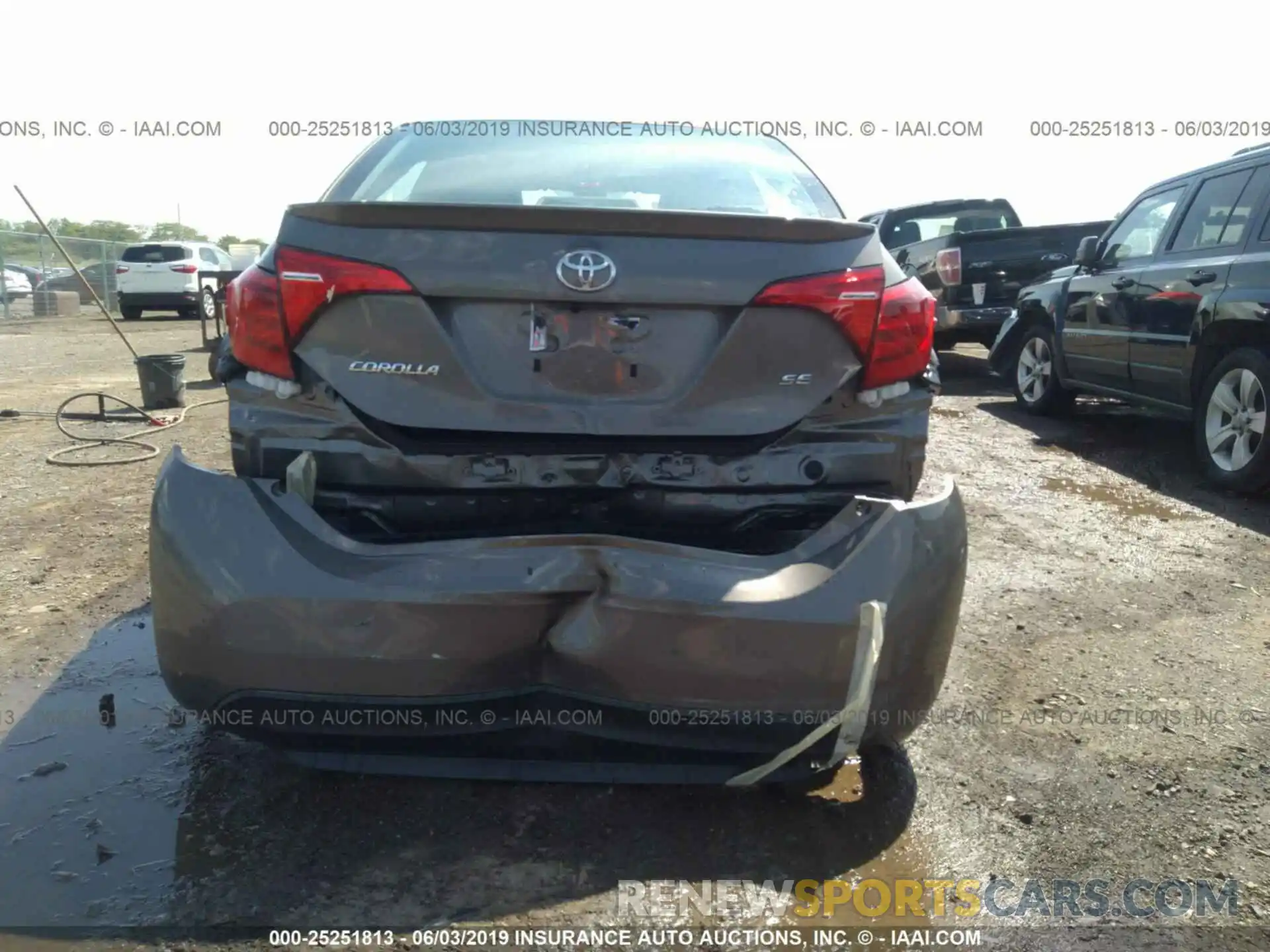 6 Photograph of a damaged car 5YFBURHE0KP944410 TOYOTA COROLLA 2019