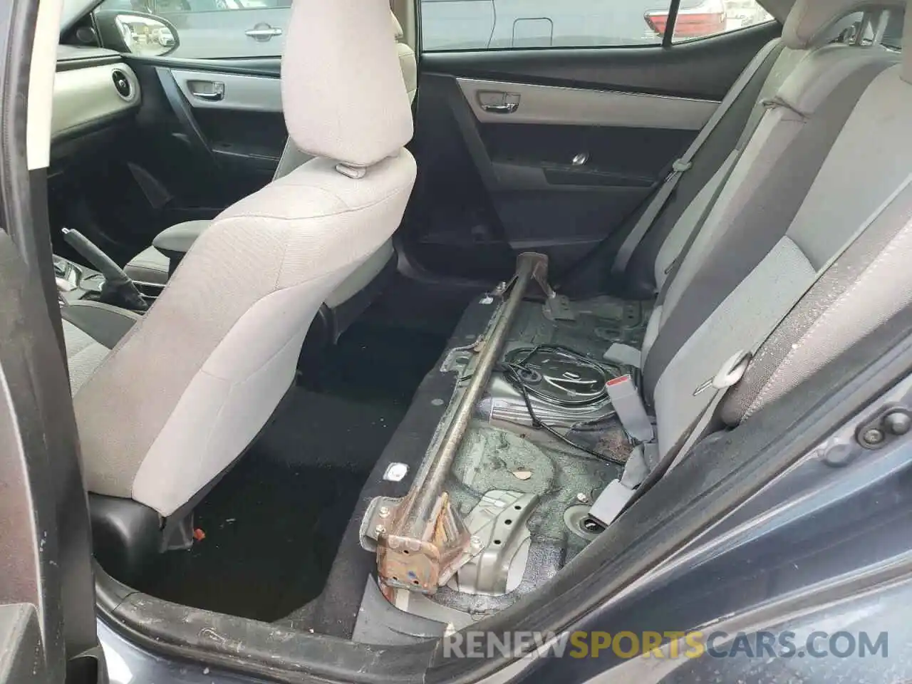 6 Photograph of a damaged car 5YFBURHE0KP944472 TOYOTA COROLLA 2019