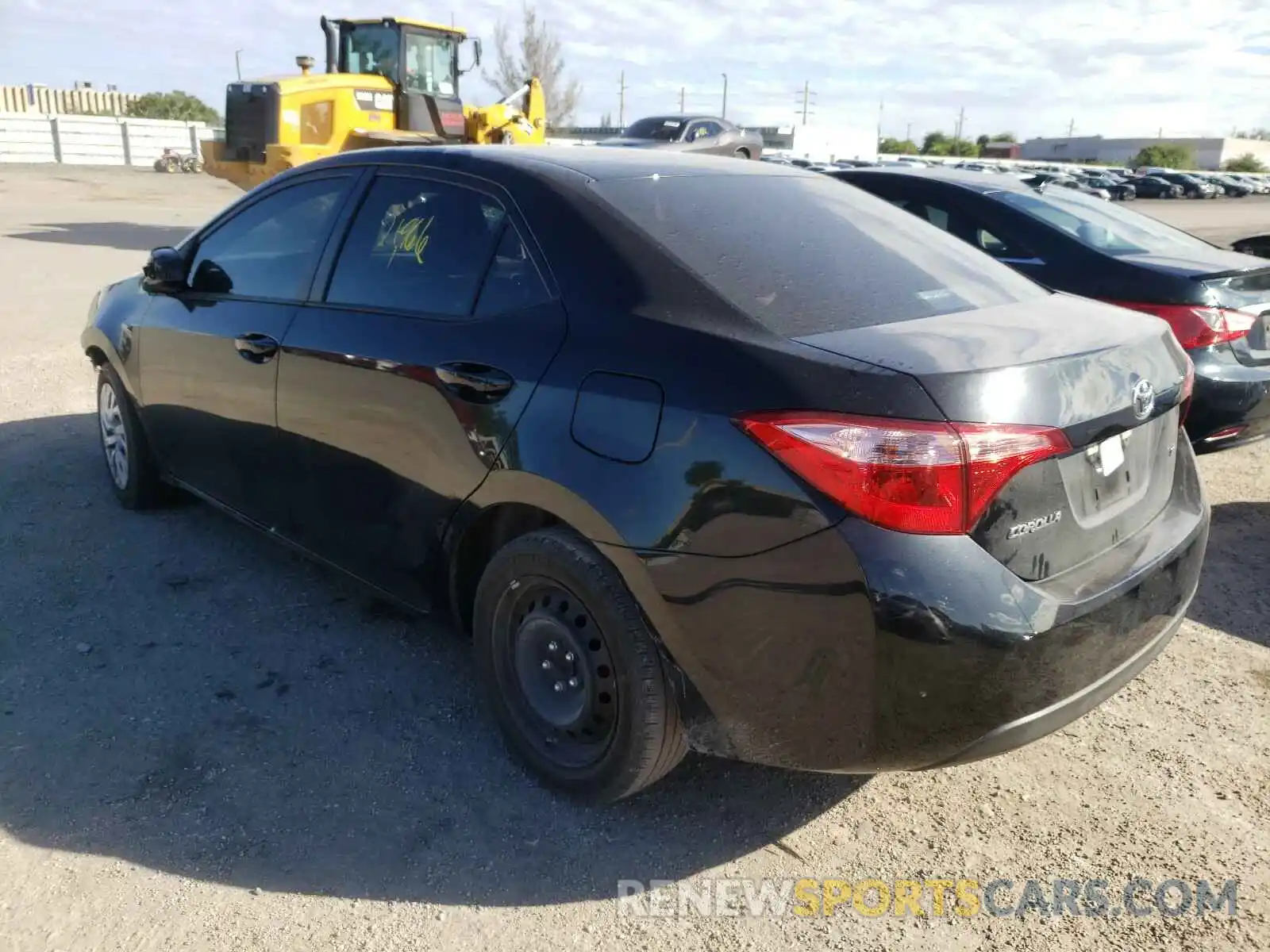 3 Photograph of a damaged car 5YFBURHE0KP944648 TOYOTA COROLLA 2019