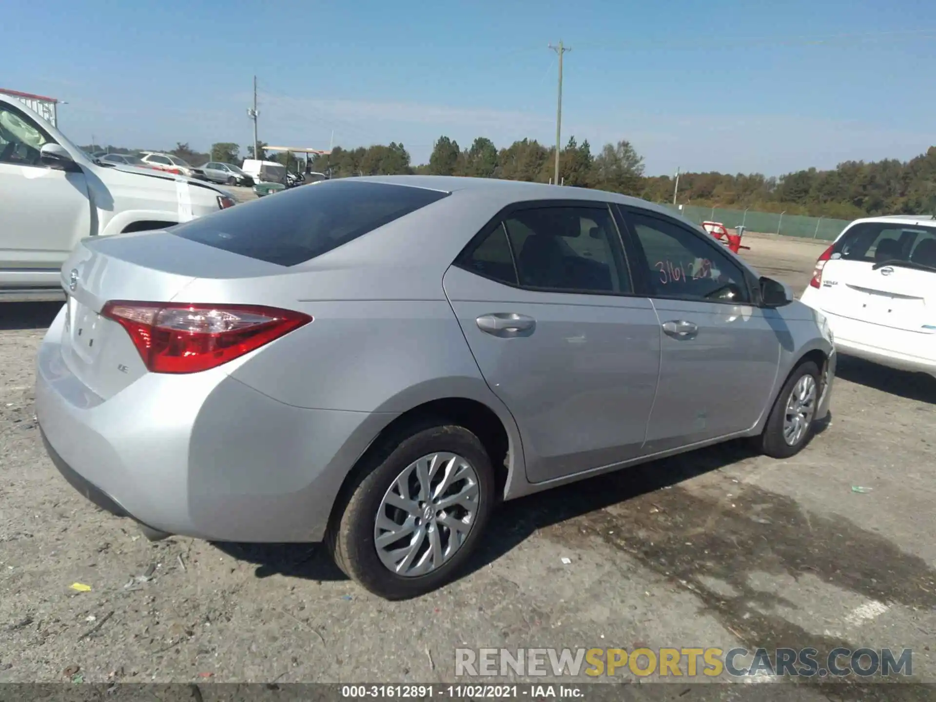 4 Фотография поврежденного автомобиля 5YFBURHE0KP944715 TOYOTA COROLLA 2019