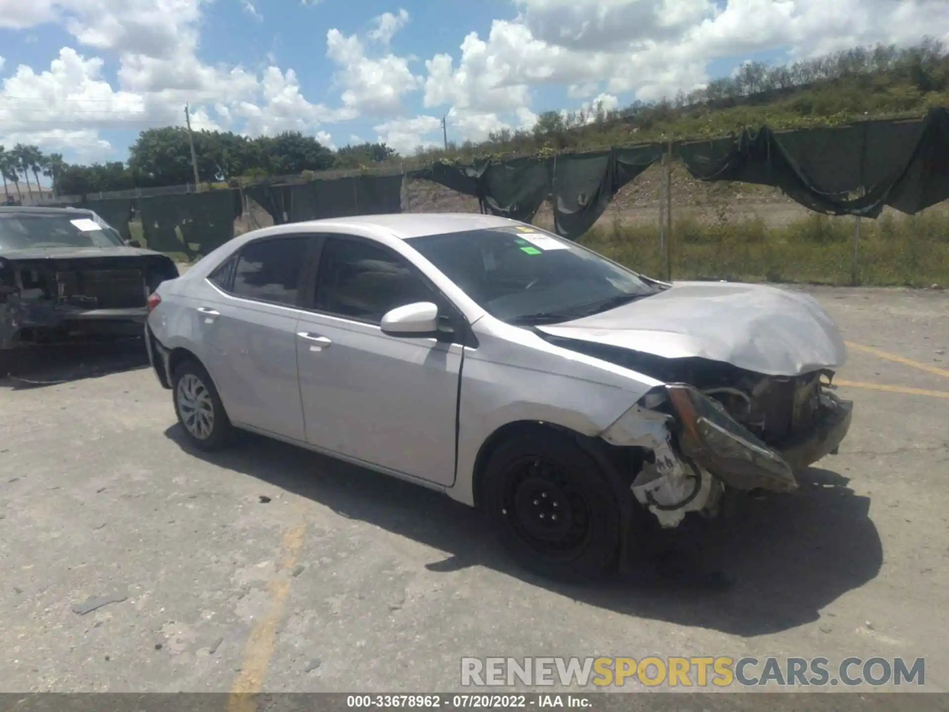 1 Photograph of a damaged car 5YFBURHE0KP945573 TOYOTA COROLLA 2019