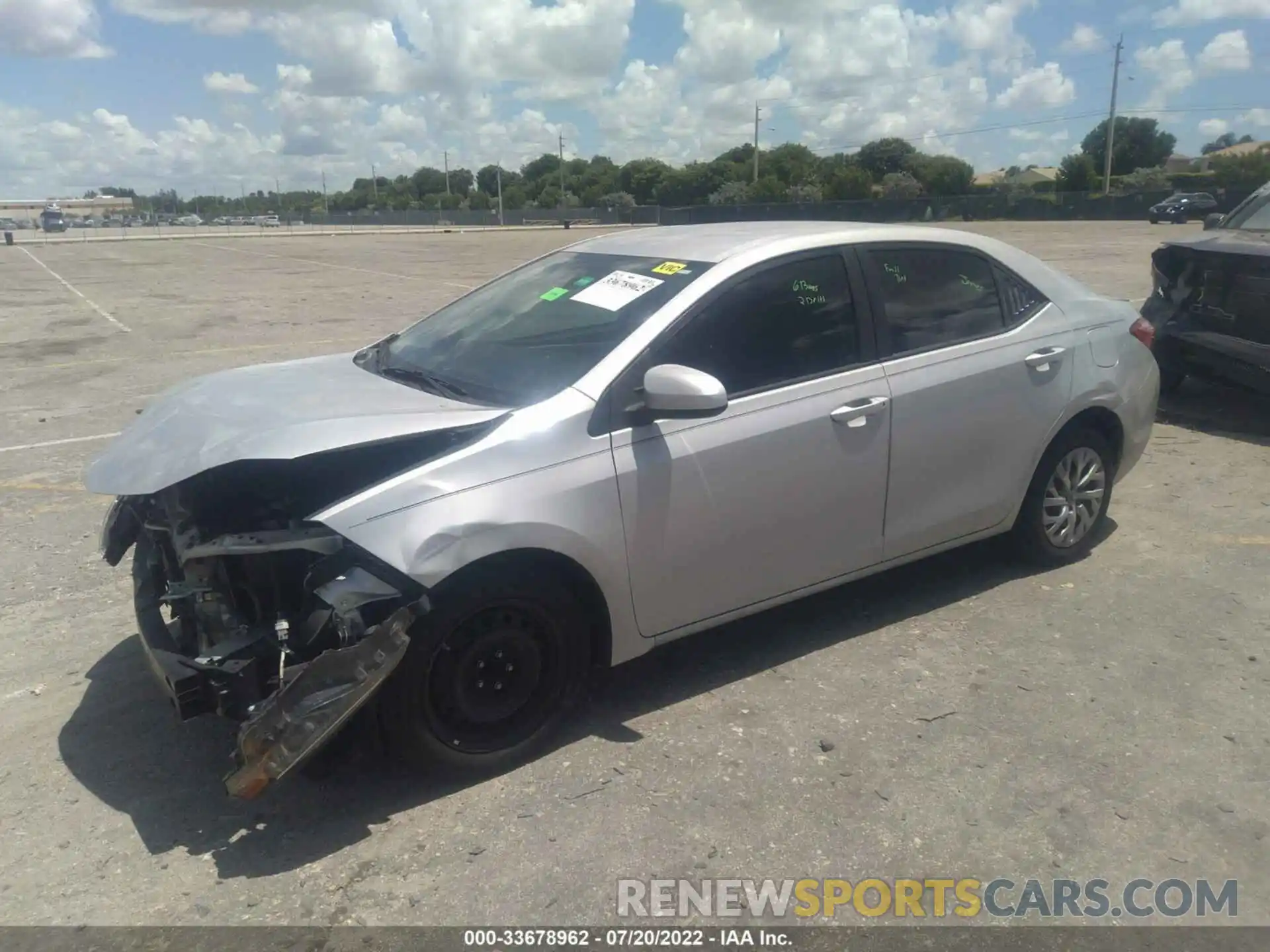 2 Photograph of a damaged car 5YFBURHE0KP945573 TOYOTA COROLLA 2019