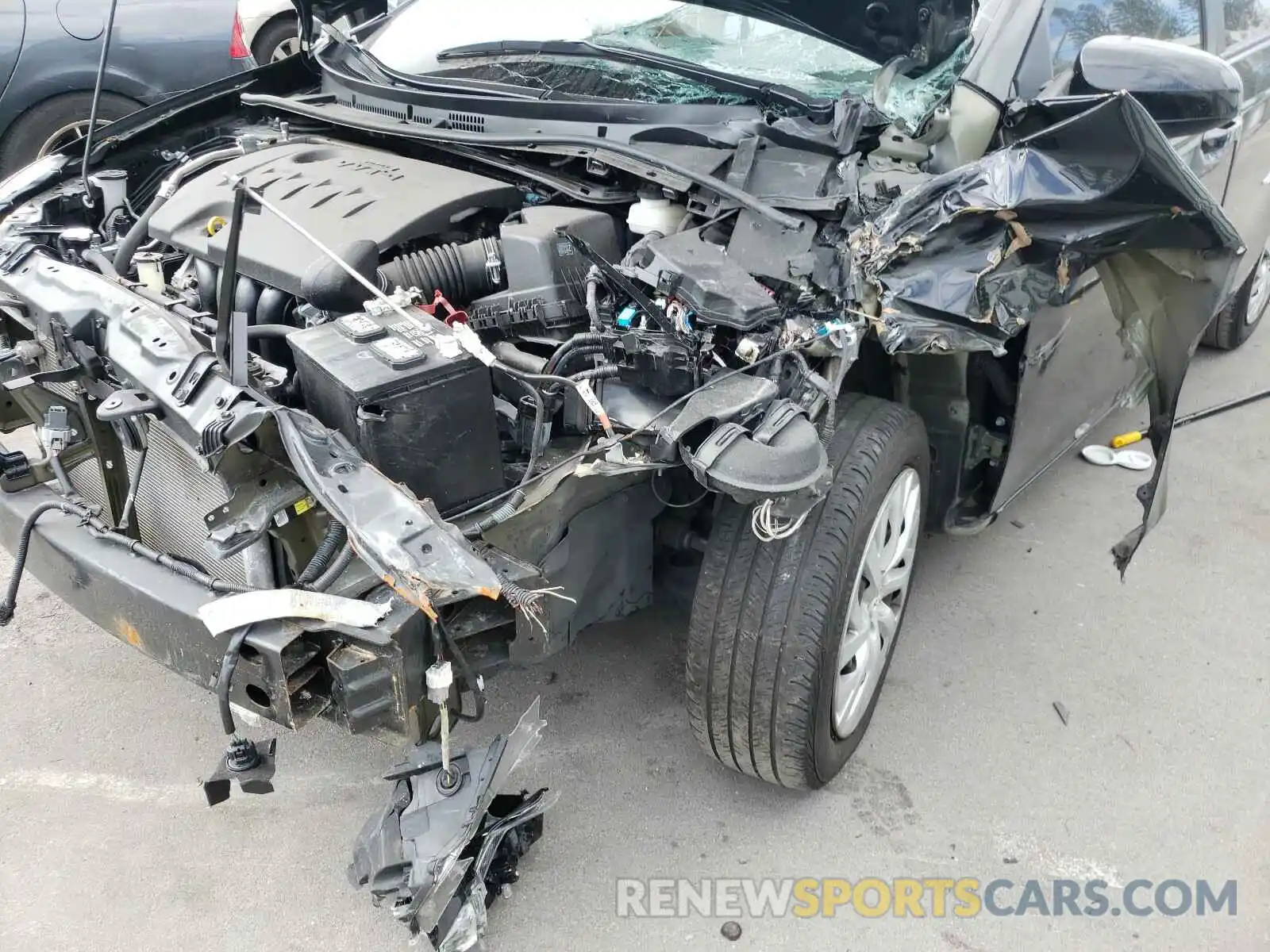 9 Photograph of a damaged car 5YFBURHE0KP945735 TOYOTA COROLLA 2019