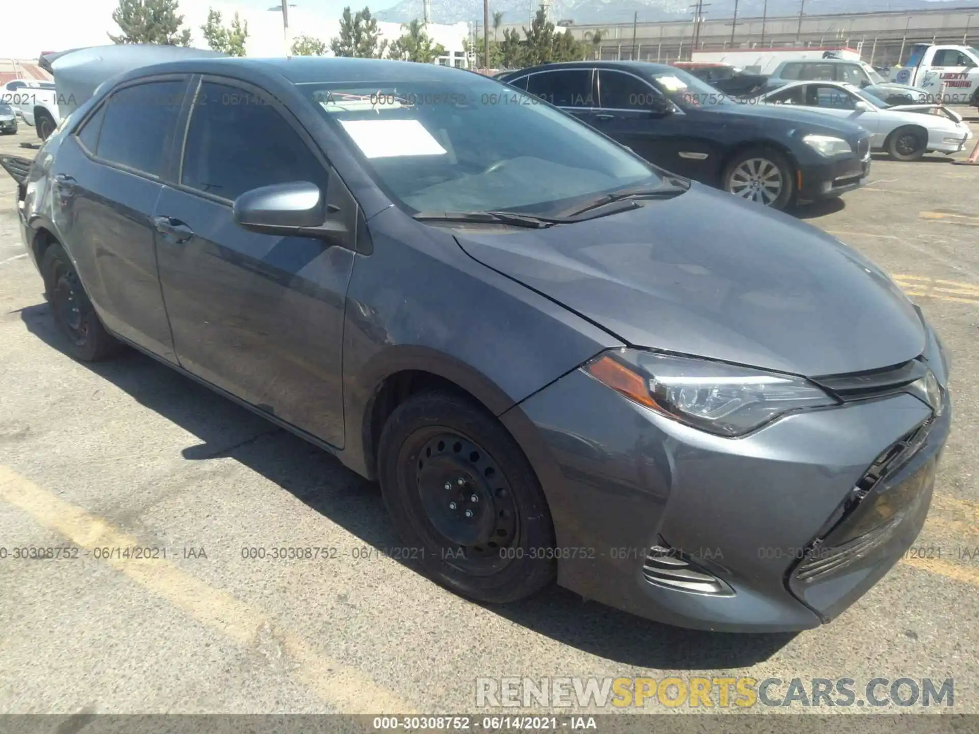 1 Photograph of a damaged car 5YFBURHE0KP945959 TOYOTA COROLLA 2019