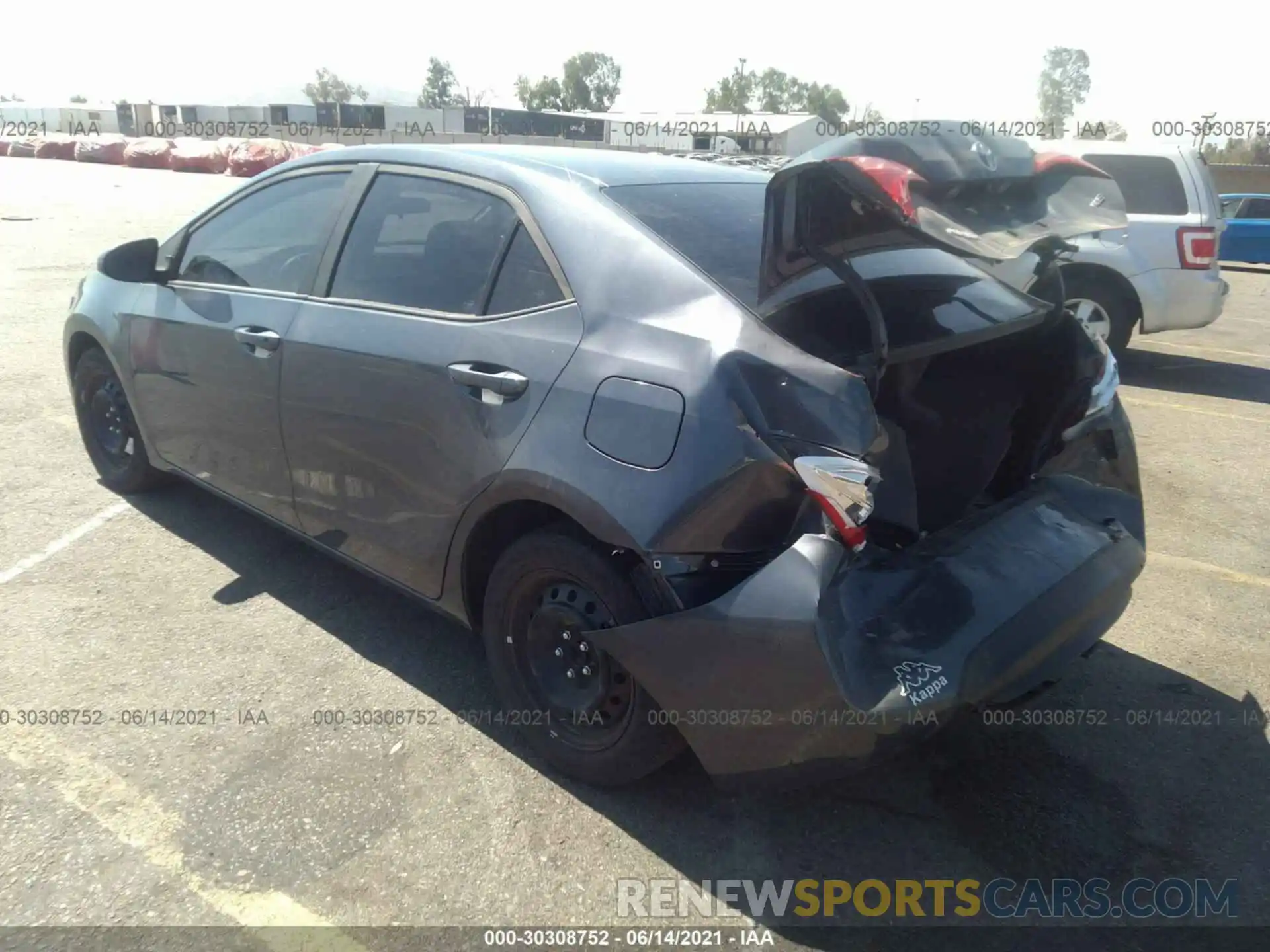 3 Photograph of a damaged car 5YFBURHE0KP945959 TOYOTA COROLLA 2019