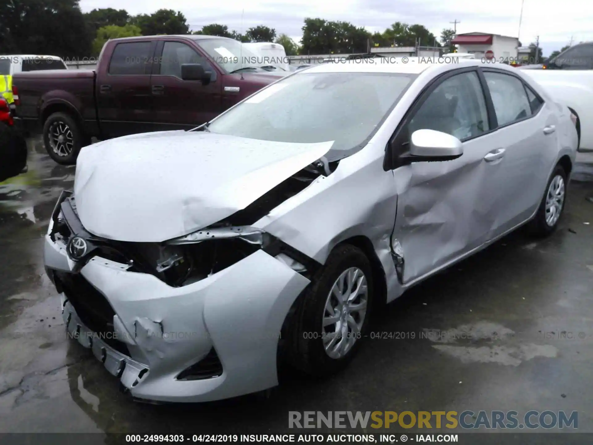 2 Photograph of a damaged car 5YFBURHE0KP946092 TOYOTA COROLLA 2019