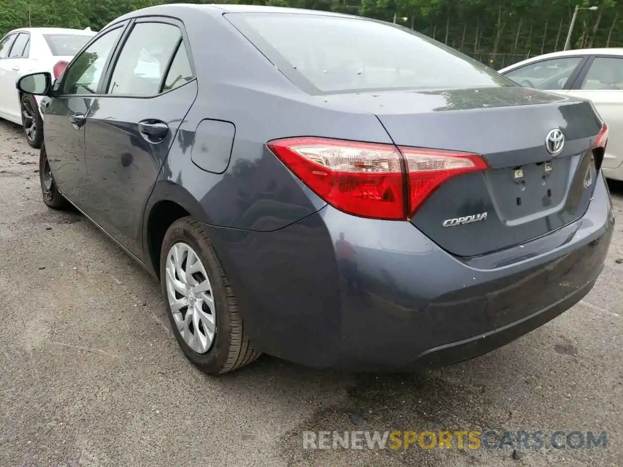 3 Photograph of a damaged car 5YFBURHE0KP946173 TOYOTA COROLLA 2019