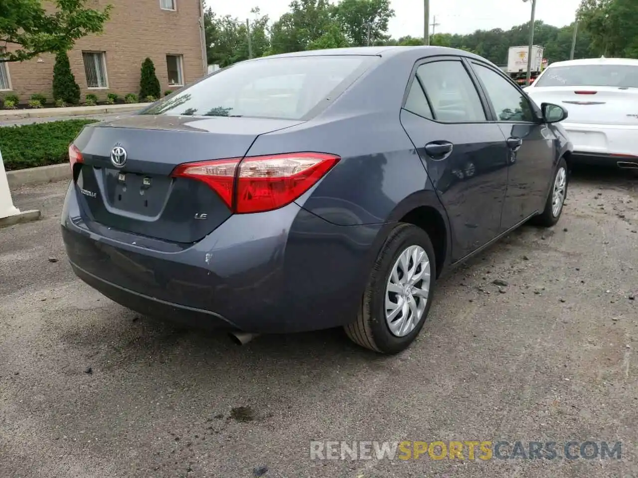 4 Photograph of a damaged car 5YFBURHE0KP946173 TOYOTA COROLLA 2019