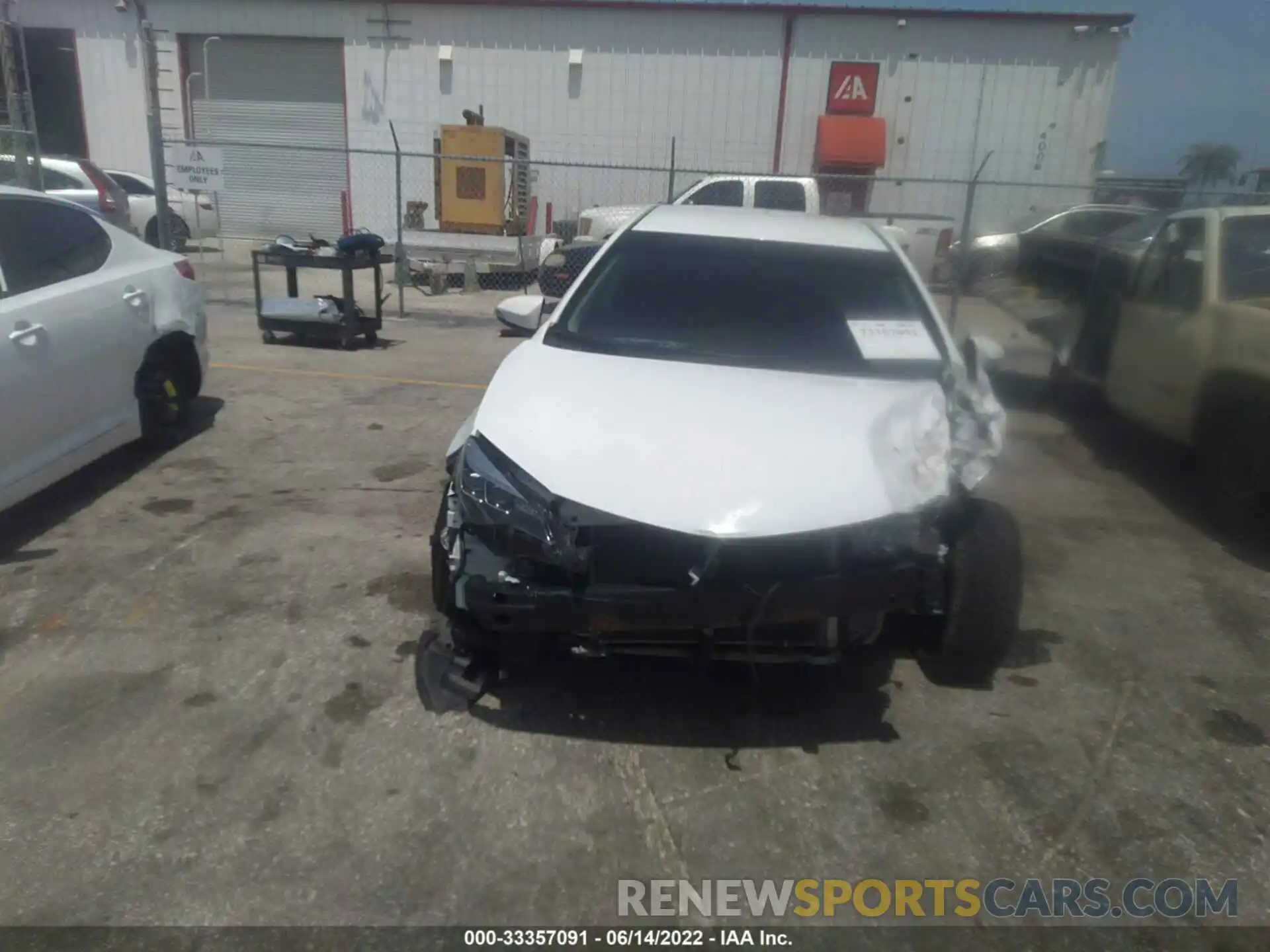 6 Photograph of a damaged car 5YFBURHE0KP946190 TOYOTA COROLLA 2019