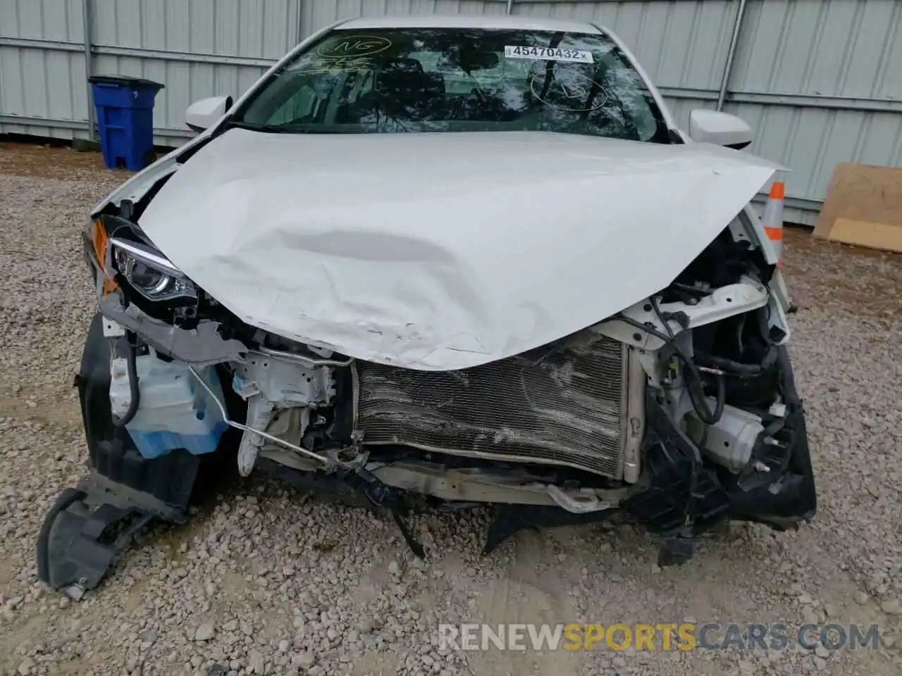 9 Photograph of a damaged car 5YFBURHE0KP946707 TOYOTA COROLLA 2019