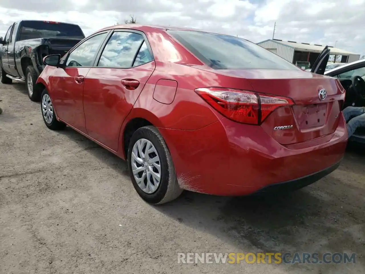 3 Photograph of a damaged car 5YFBURHE0KP946996 TOYOTA COROLLA 2019