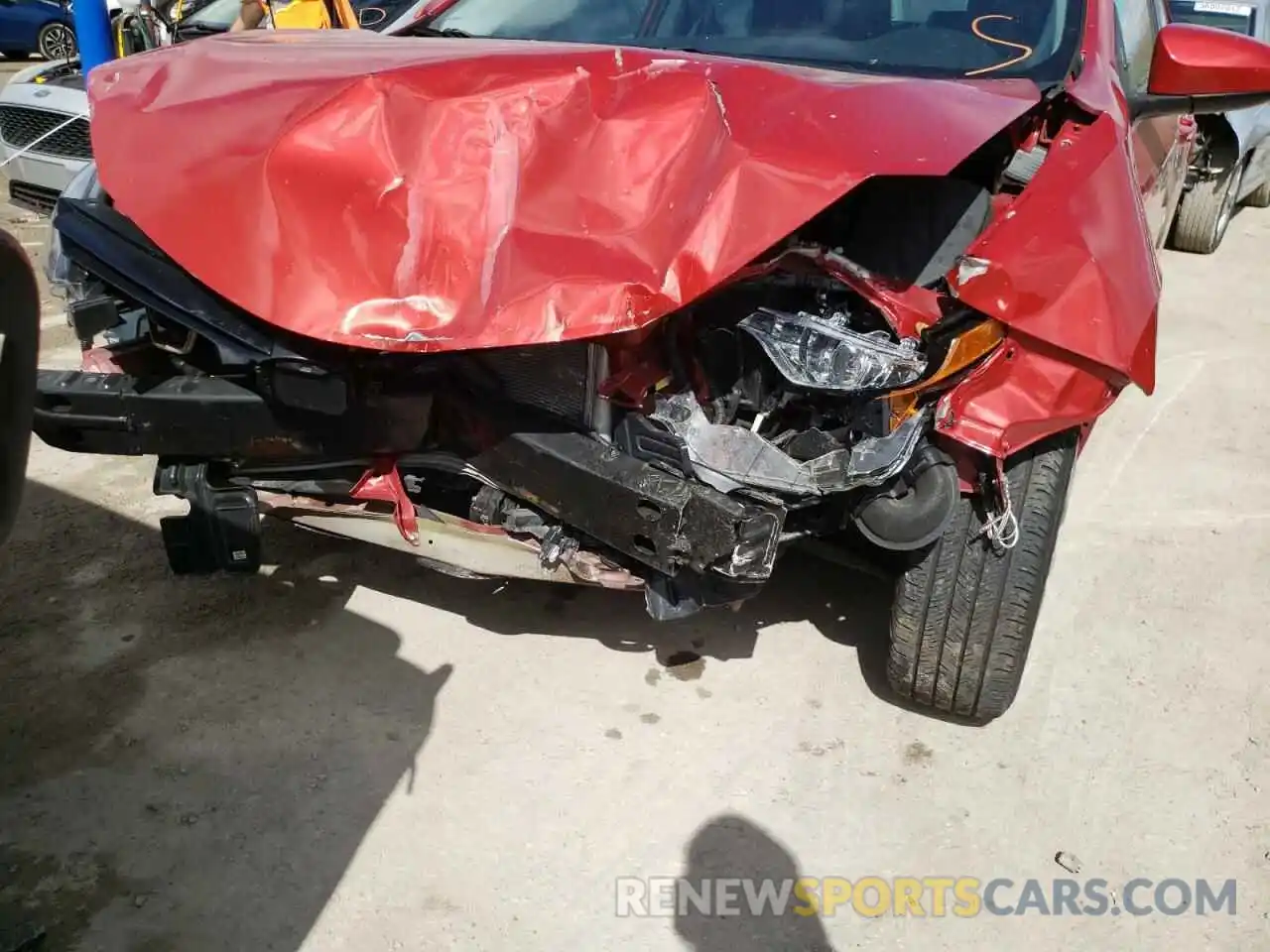 9 Photograph of a damaged car 5YFBURHE0KP946996 TOYOTA COROLLA 2019