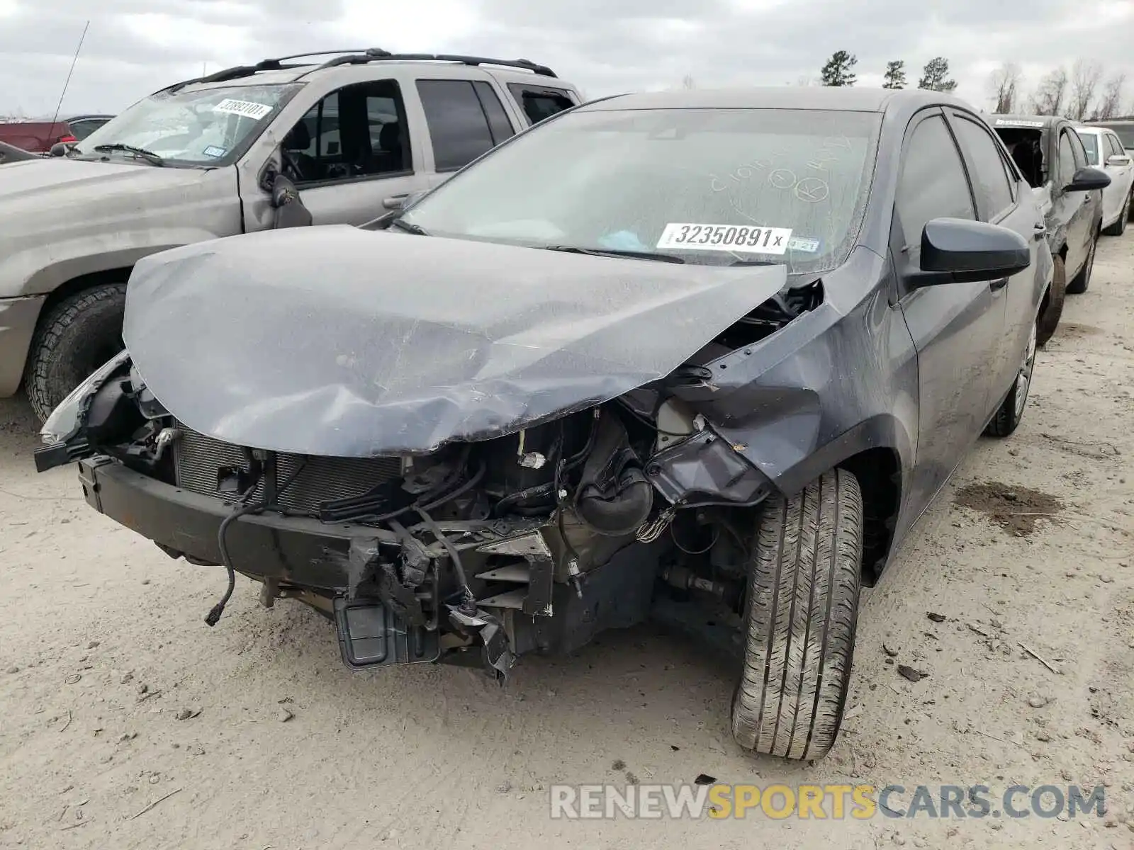 2 Photograph of a damaged car 5YFBURHE0KP947050 TOYOTA COROLLA 2019