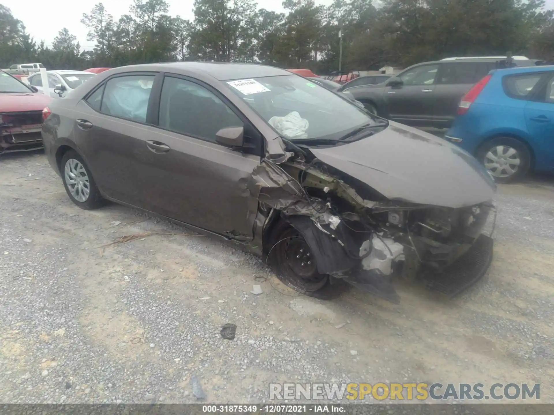 1 Photograph of a damaged car 5YFBURHE0KP947081 TOYOTA COROLLA 2019