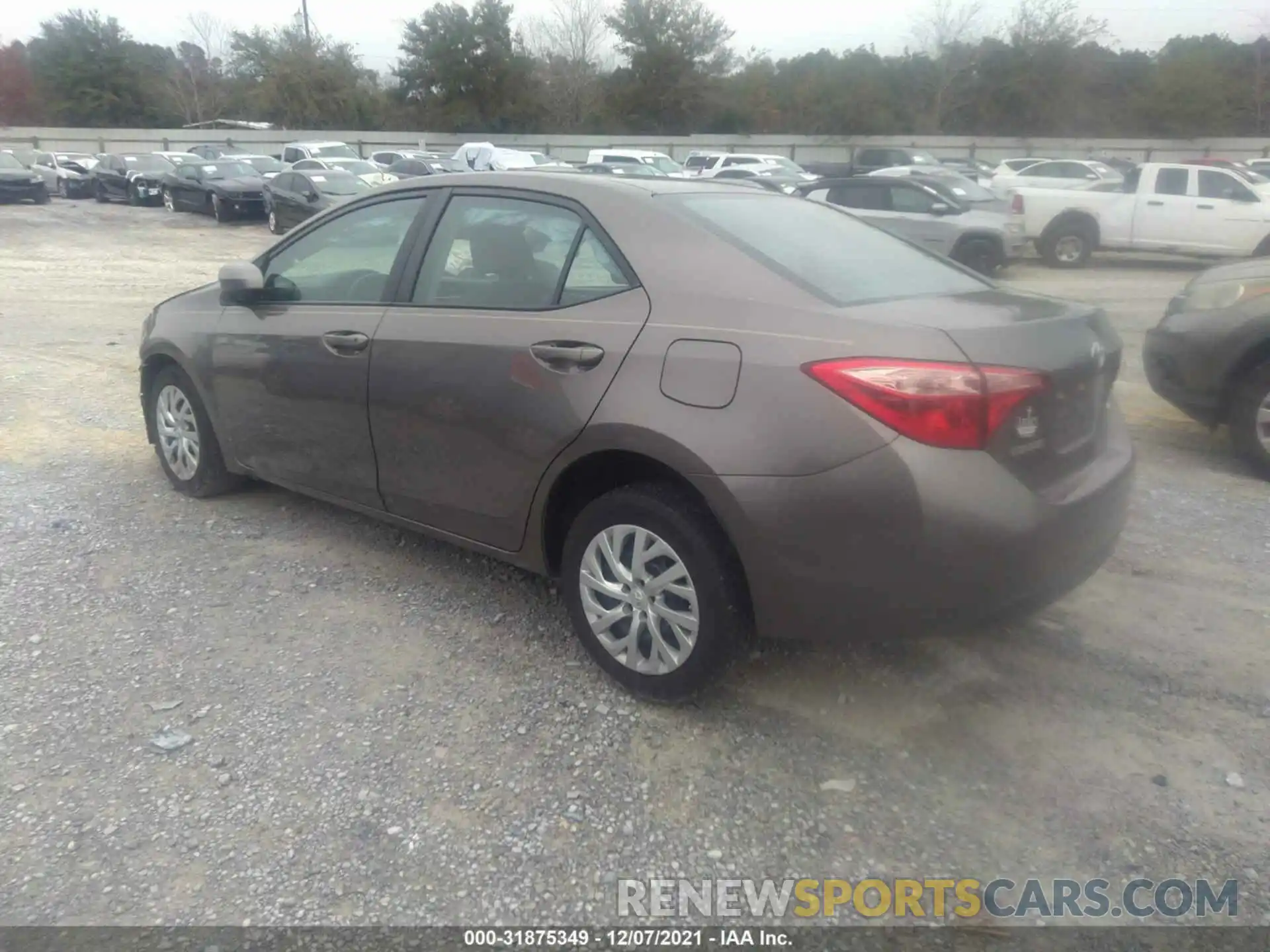 3 Photograph of a damaged car 5YFBURHE0KP947081 TOYOTA COROLLA 2019