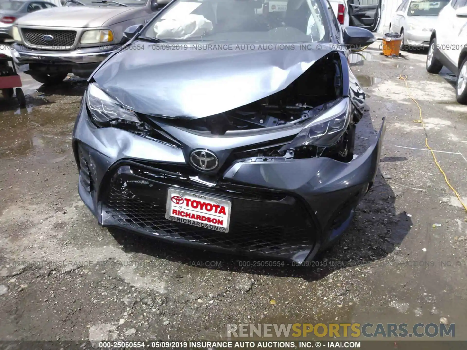 6 Photograph of a damaged car 5YFBURHE0KP947324 TOYOTA COROLLA 2019