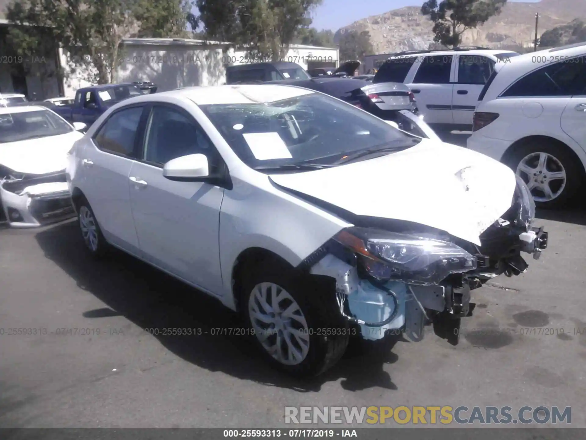 1 Photograph of a damaged car 5YFBURHE0KP947520 TOYOTA COROLLA 2019