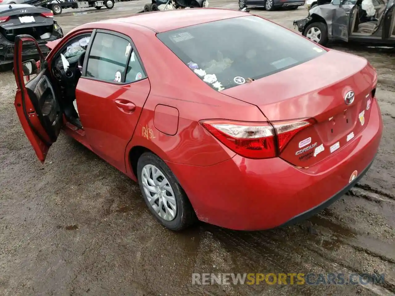 3 Photograph of a damaged car 5YFBURHE0KP947923 TOYOTA COROLLA 2019