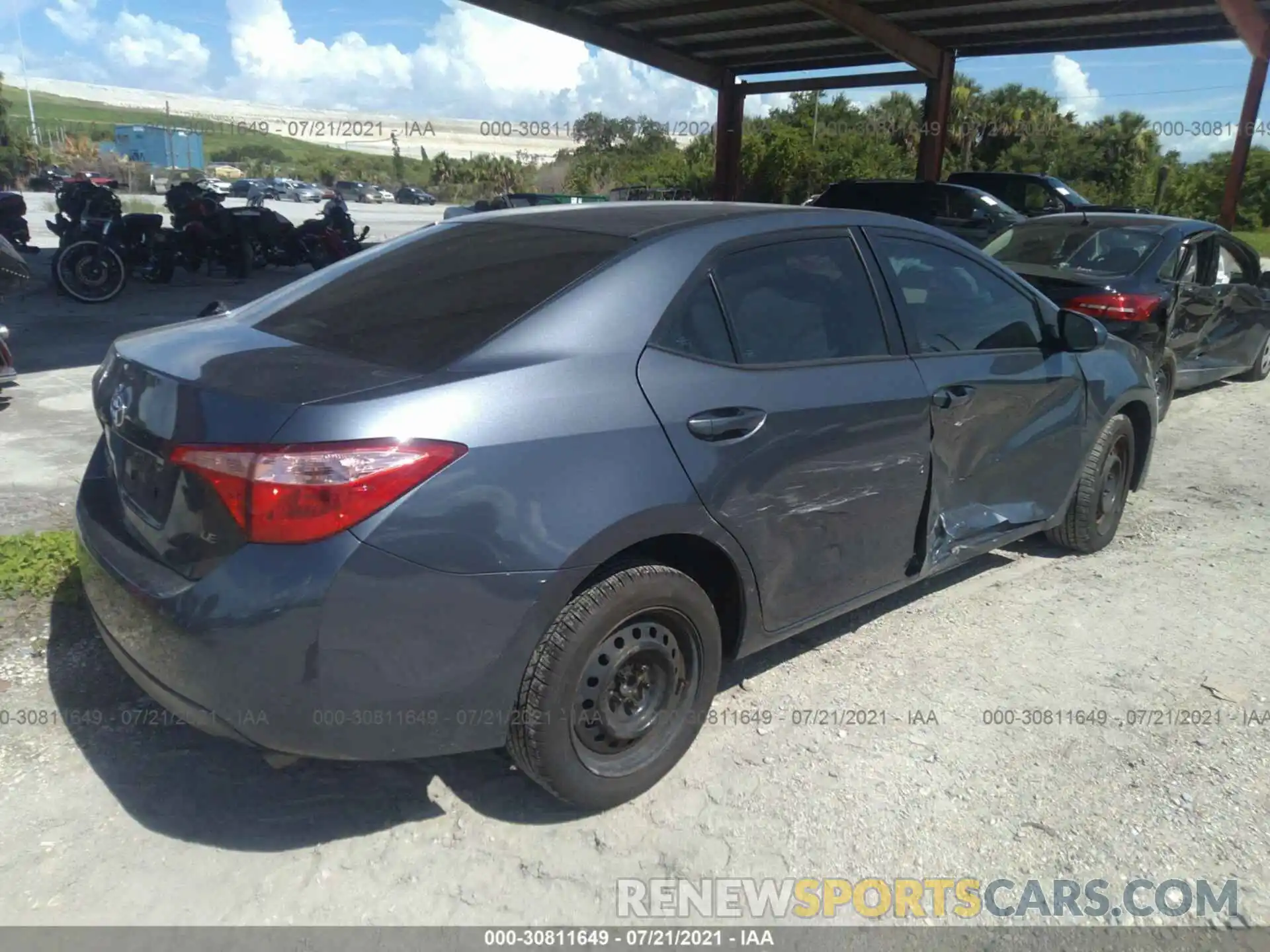 4 Photograph of a damaged car 5YFBURHE0KP947954 TOYOTA COROLLA 2019