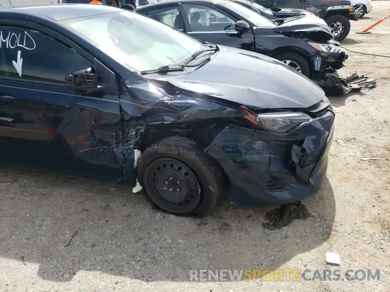 9 Photograph of a damaged car 5YFBURHE0KP948392 TOYOTA COROLLA 2019