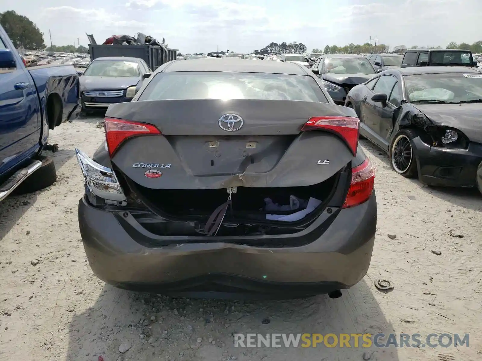 9 Photograph of a damaged car 5YFBURHE0KP948666 TOYOTA COROLLA 2019