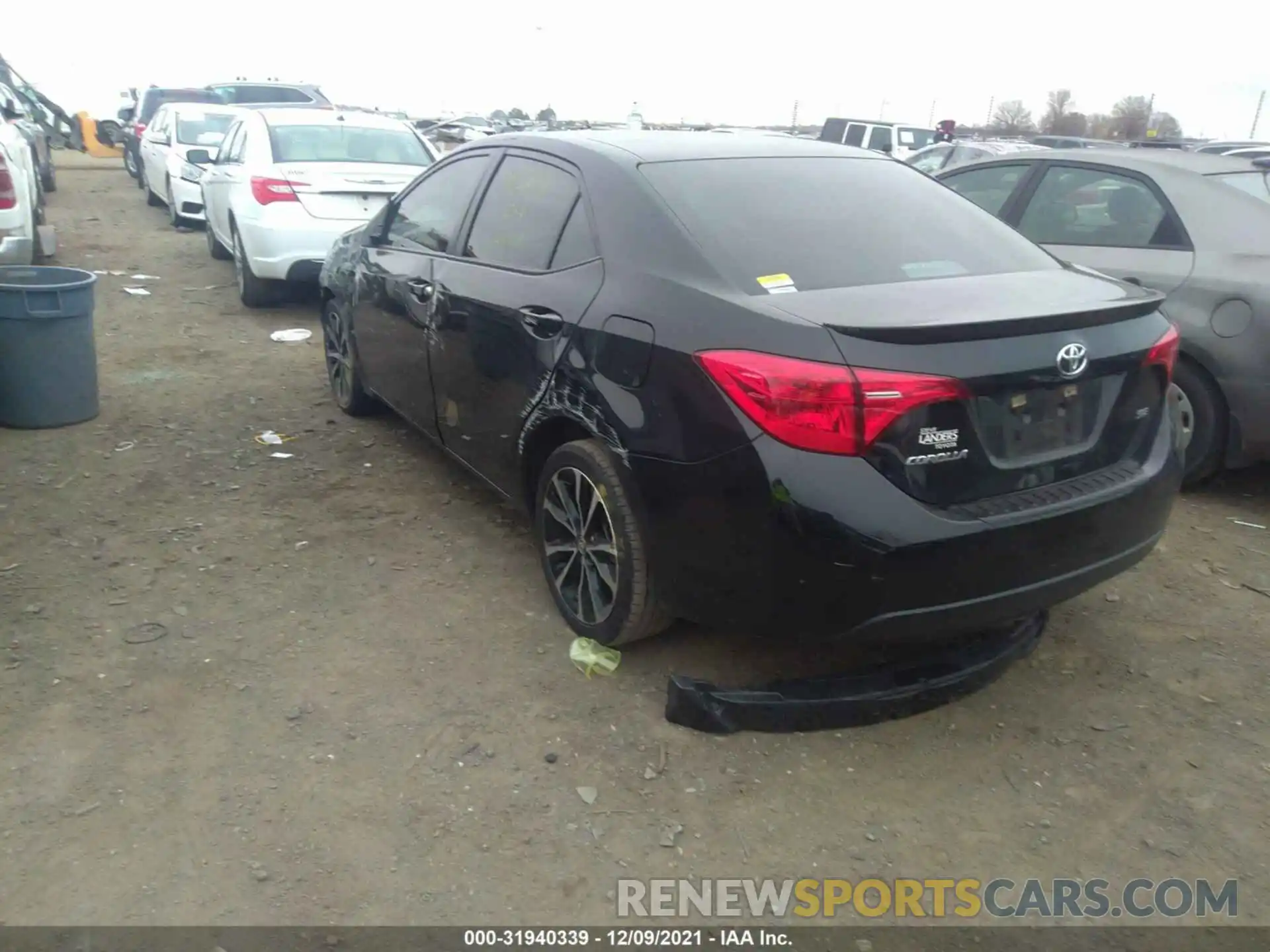 3 Photograph of a damaged car 5YFBURHE0KP949171 TOYOTA COROLLA 2019