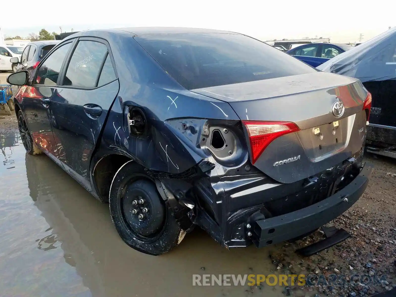 3 Photograph of a damaged car 5YFBURHE0KP949347 TOYOTA COROLLA 2019